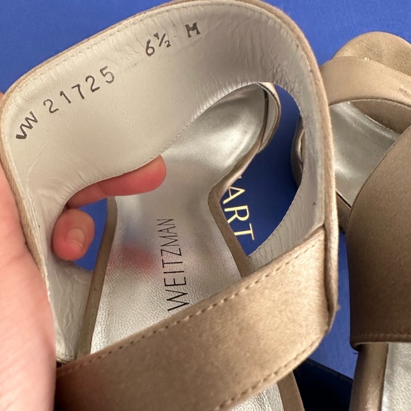Stuart Weitzman Beige PARTISAN Satin Block Mirror Heel Sandals 6.5 - Picture 5 of 9
